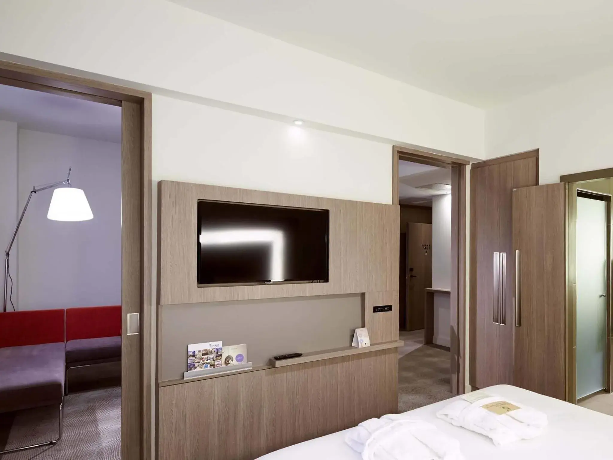 Bedroom, Bed in Novotel Konya